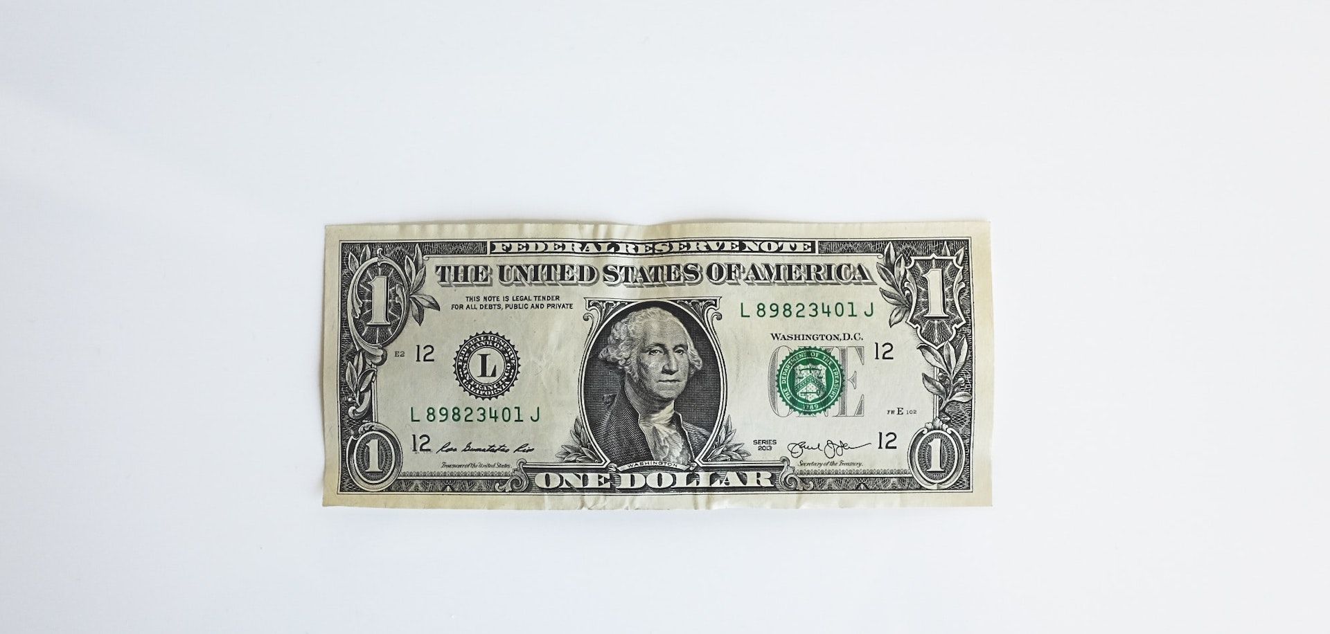 The cost-efficiency of stablecoins for international small businesses